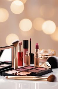 راهنمای خرید کیت آرایشی برای مبتدی‌ها