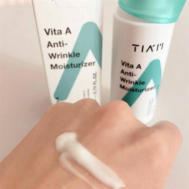 مرطوبکننده ضدچروک ویتامین A تیام